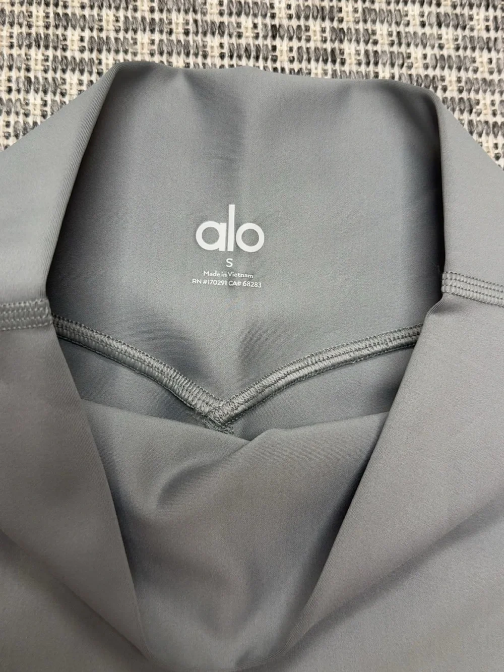 Alo Yoga Airlift Energy Short in Lunar Grey